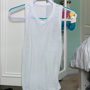 White lululemon tank top